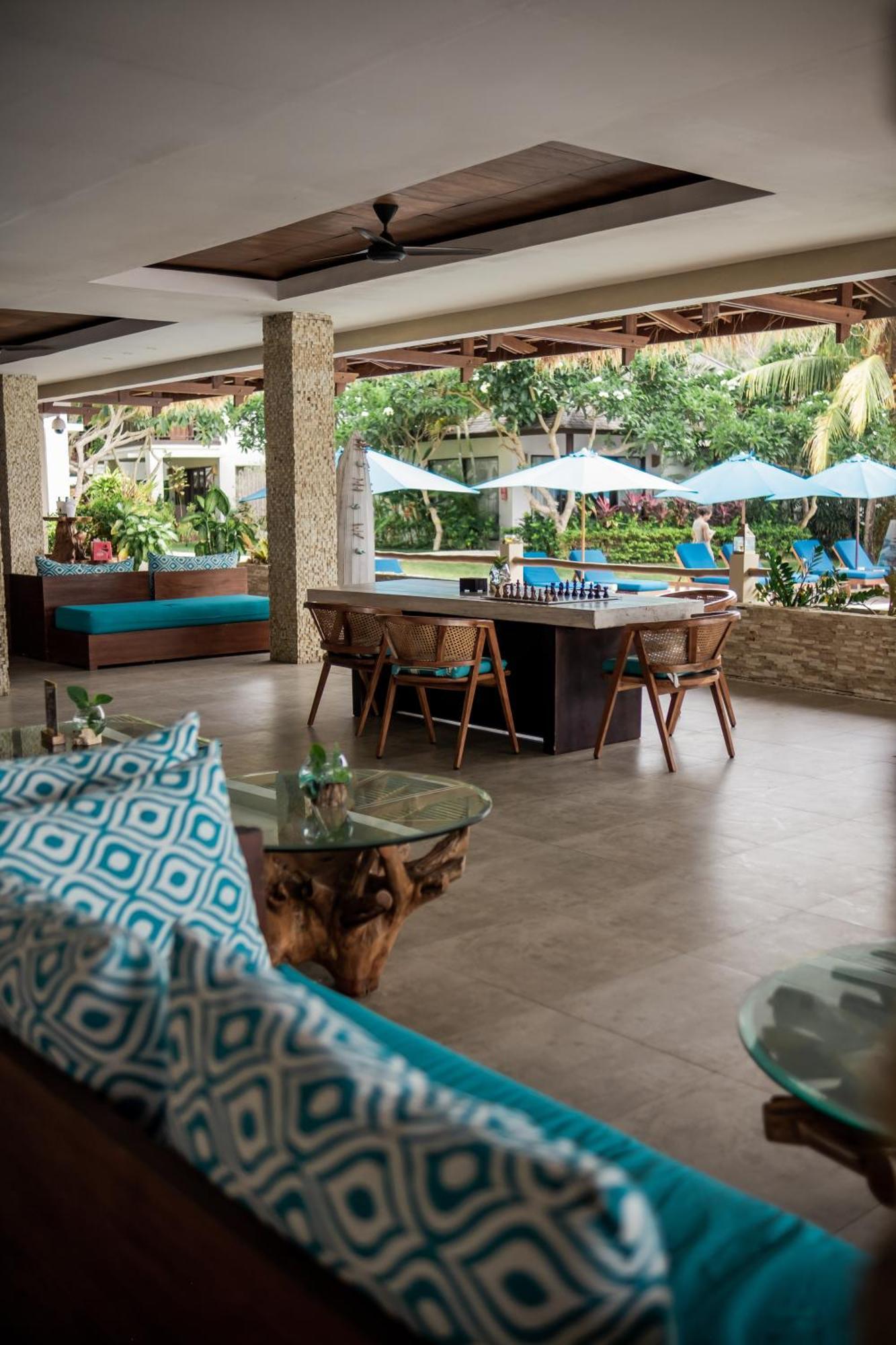 Living And Resort