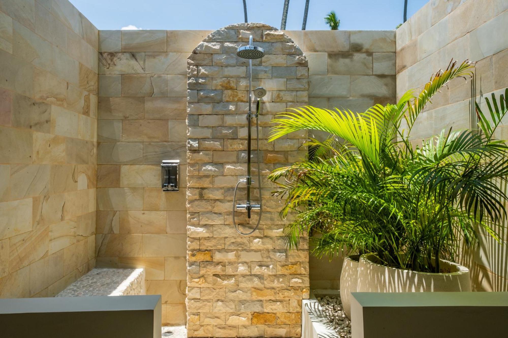 Living And Resort 4*